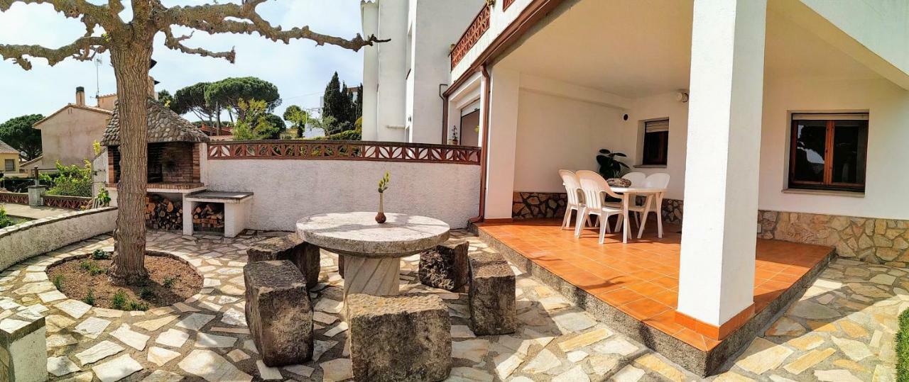 Vacay Apartamento Montgo, Agradable Jardin! En Costa Brava L'Escala! Zewnętrze zdjęcie