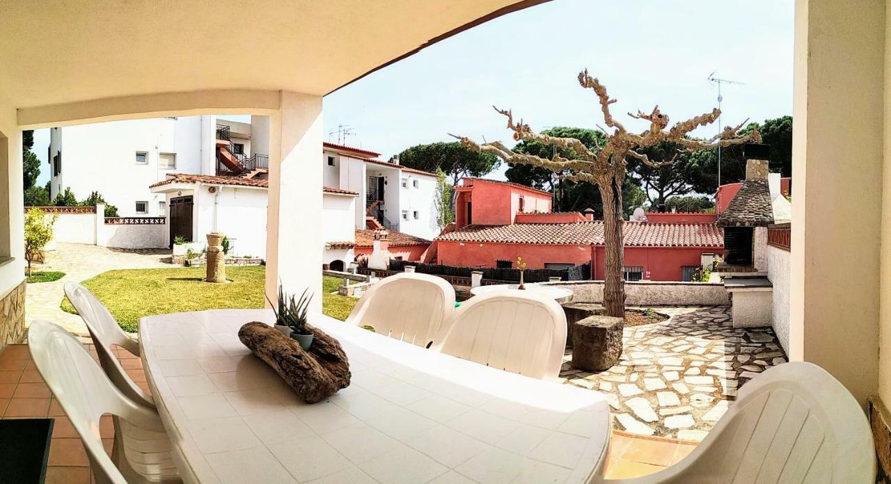 Vacay Apartamento Montgo, Agradable Jardin! En Costa Brava L'Escala! Zewnętrze zdjęcie